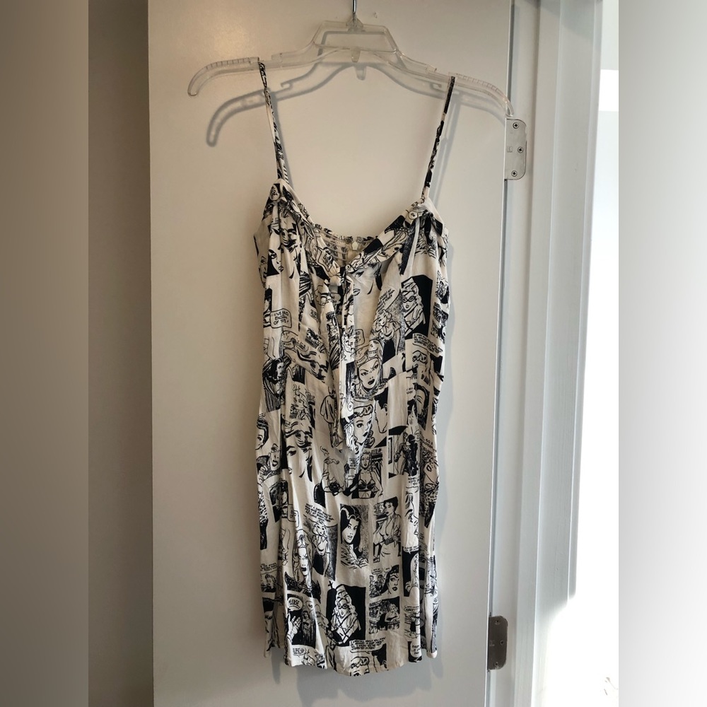 Reformation Helm Dress in Comic Print